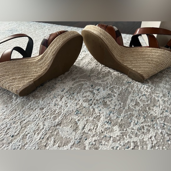 Burberry wedges - Picture 4 of 5